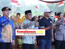 Bupati Lampung Tengah, Ardito Wijay Secara Resmi Membuka Perlombaan Sepakbola Tingkat Kecamatan Bumi Nabung