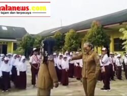 Viral Guru SD di Lampung Mengamuk dan Ancam Cekik Murid saat Upacara, Diduga Gara-Gara Banyak Pengajar Yang Absen.