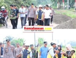 Bupati Ardito Wijaya, Bersama Kapolres Lampung Tengah AKBP Alsyahendra,dan Bina Konstruksi Provinsi Lampung Melakukan Peninjauan Sekaligus Perbaikan Pada Ruas Jalan Gunung Sugih – Kota Gajah