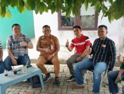 Hidayat Peringatkan Sekwan DPRD Lamteng Yasir Bekerja Secara Profesional