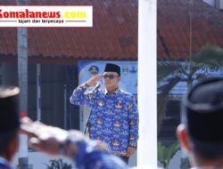 Bupati Ardito Wijaya, Memimpin Apel Mingguan Pemerintah Kabupaten Lampung Tengah Digelar Di halaman Kantor Bupati.