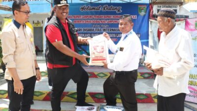 Wakil Bupati Lampung Tengah, I Komang Koheri, S.E., M.Sos, Menghadiri Kegiatan Bakti Sosial Bertempat Yayasan Srikandi Bandar Surabaya.