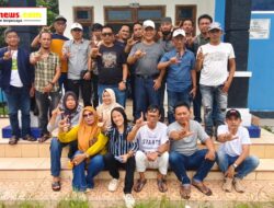 Demo : Kembalikan Anggaran Publikasi Kami dan Berhentikan Sekwan Lamteng