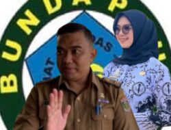 Setelah Sempat Viral Pemberitaan Dugaan Pengkondisin Buku Oleh Kadis Disdik Lamteng Nurohman, Kini Giliran Sang Istri Berulah.