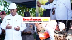 Pelaksana Tugas (Plt.) Bupati Lampung Tengah, I. Komang Koheri,S.E.,M.Sos, Scara Resmi Membuka Sekaligus Melakukan Peletakan Batu Pertama Program Pembangunan Kampung Nelayan Merah Putih di Bandar Surabaya.