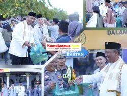 Plt Bupati Lamteng I Komang Koheri, S.E., M.Sos., Bersama Bank Lampung Cabang Bandar Jaya Bagikan Takjil Kepada Masyarakat dan Pengendara di sekitar Masjid Istiqlal Bandar Jaya.