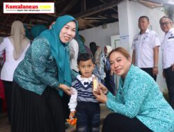 Plt Ketua TP PKK Lamteng Ni Ketut Dewi Nadi Komang Koheri, Bersama Ketua TP PKK Kecamatan Rosa Dewi Agung Hadiri Giat Prasara & Vistara Dalam Rangka Percepatan Penurunan Stunting di Wilayah Padang Ratu.