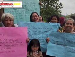 Warga Tanjung Ratu Protes Jembatan Putus, Anak-anak Terpaksa Bergelantungan ke Sekolah.
