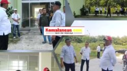 Plt Bupati Lamteng I Komang Koheri Bersama Beberapa OPD Lakukan Giat Gotong Royong Bersihkan Islamic Center.